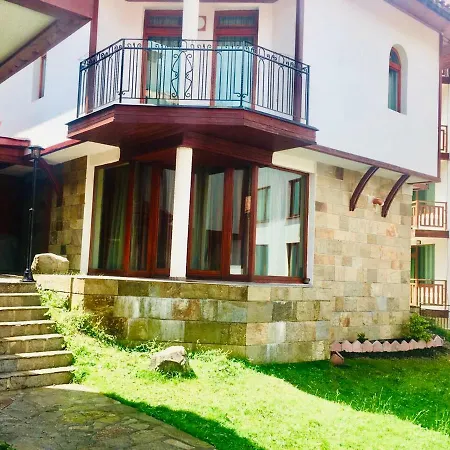 Луксозна вила Pamporovo Villa