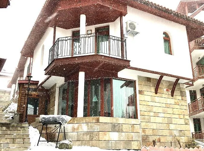 Луксозна вила Pamporovo Villa